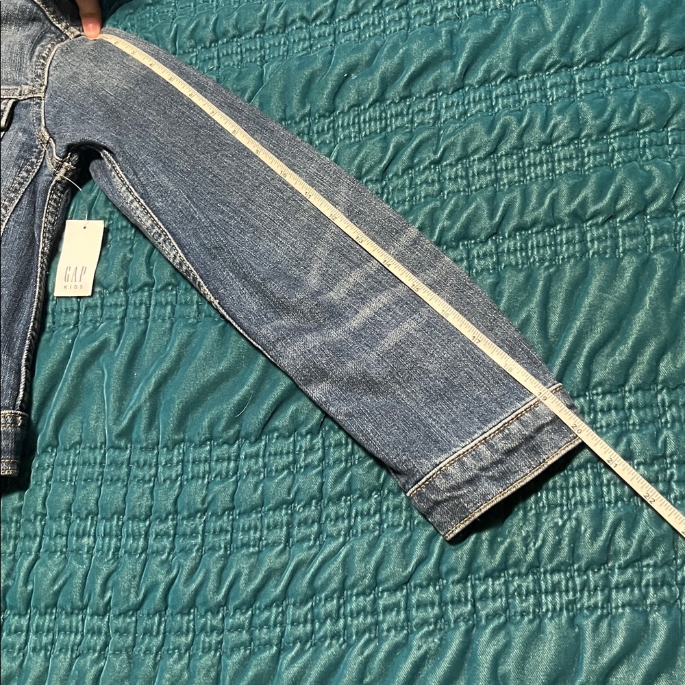 Classic Blue Gap Denim Jean Jacket - Picture 8 of 9
